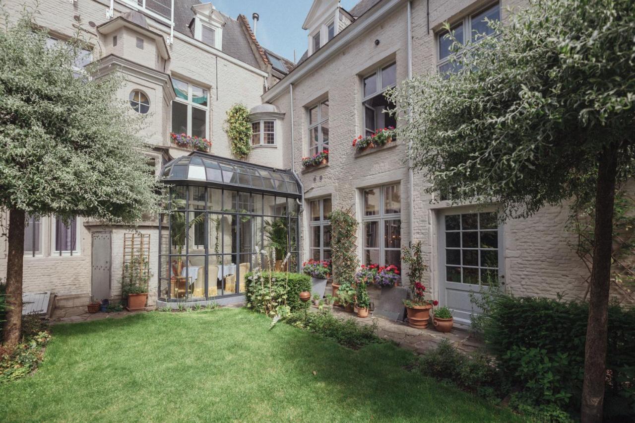 Flora Hotel Antwerp Exterior photo